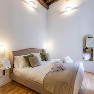 Camera con letto king size